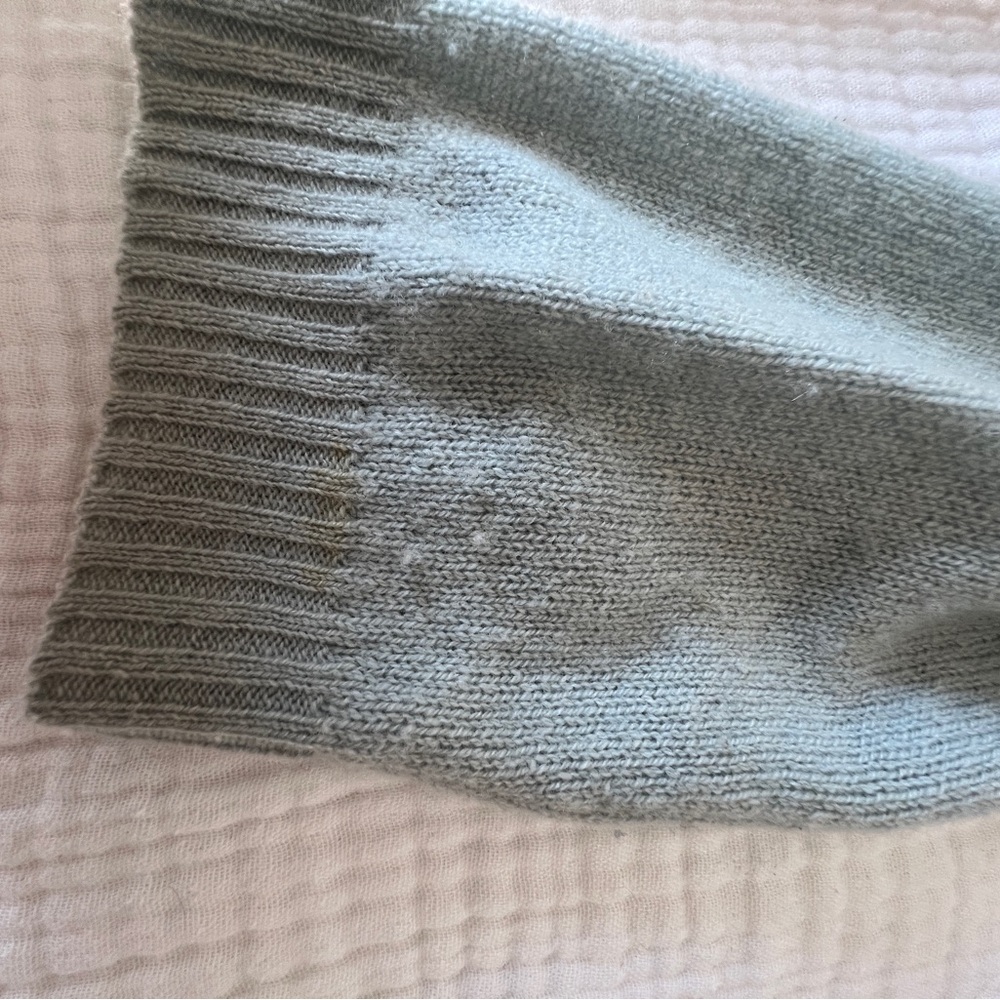 Gray Sweater With Eagle Emblem - image 4